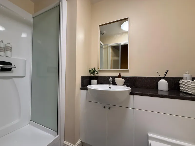 6 Bed all en-suite // Longdales Road // Lincoln Bishop Uni - Image 5